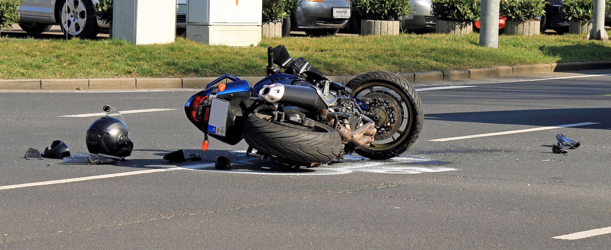 Motorcyclist Dies in 405 Freeway Crash [Hawthorne, CA]