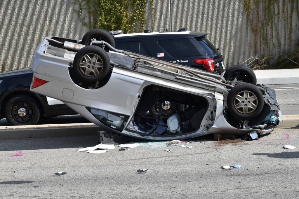 3 People Injured in Rollover Crash on Grant Avenue and Flower Street [Turlock, CA]
