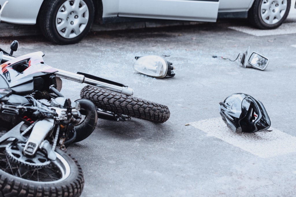 Startling Motorcycle Crash near Railroad Avenue and Drayton Street Injures 1 [Newhall, CA]
